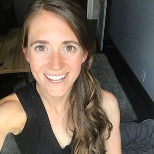 Meet your Posher, Laura